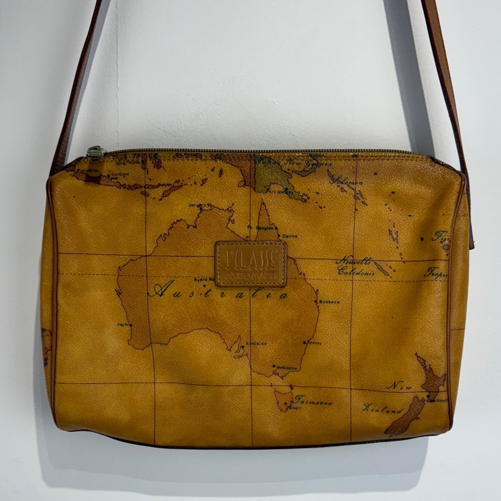 1a Classe Alviero Martini Crossbody Bag with classic Map Print
